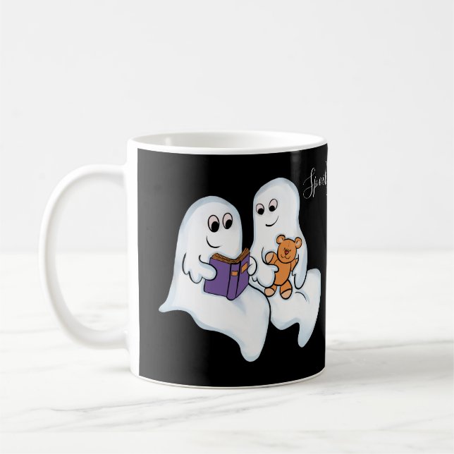 Cute spöken läser tillsammans på Halloween Kaffemugg (Vänster)