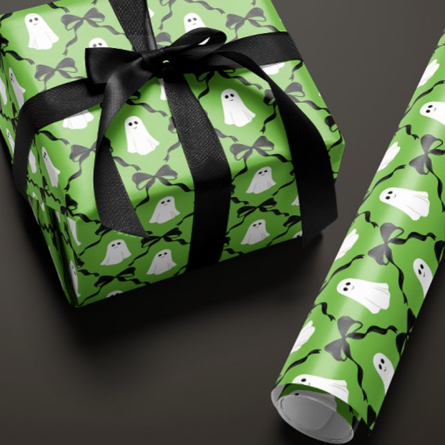 Cute Spöken och Black Bows på Grönt Halloween Presentpapper (green Halloween gift wrapping paper with a cute smiling ghost and black bow diamonds)