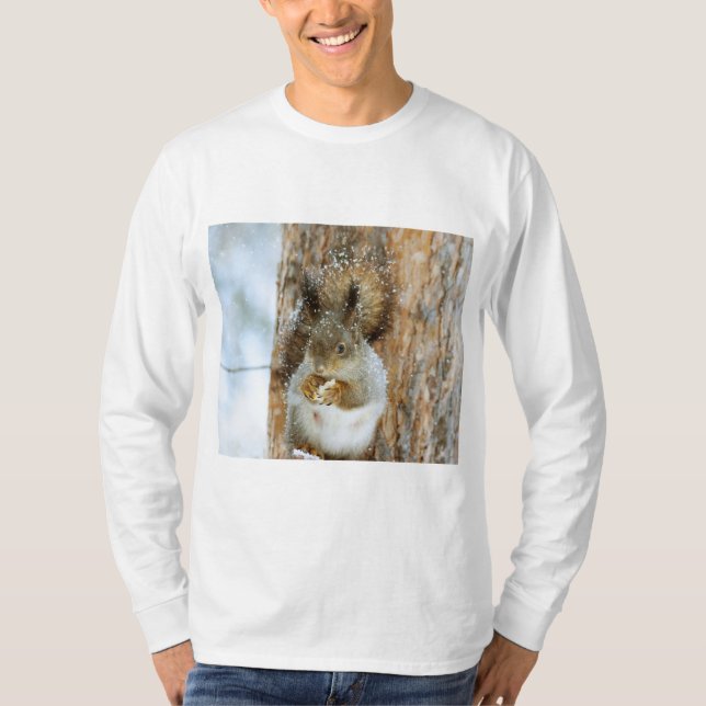 Cute Squirrel i ett vinter liggande T Shirt (Framsida)