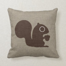 Cute Squirrel med Acorn Faux Linen Stil