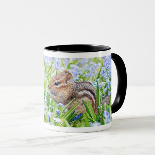 Cute Squirrel med Wildblommor - naturinspirerad Mugg (Framsida höger)