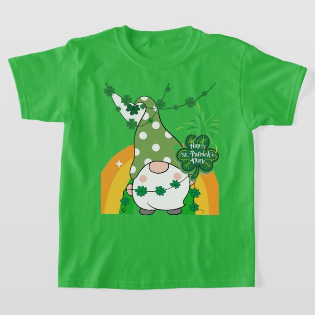 Cute St. Patrick's Day Gnome med ShamrocksT-Shirt T Shirt (Laydown)