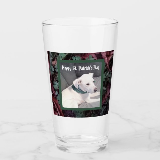 Cute St. Patrick's Day Shamrocks och Klöver Hund Glaskopp (Framsida)