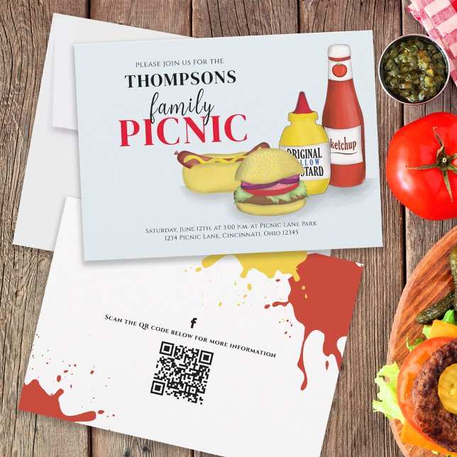 Cute Summer Picnic BBQ Roligt QR Code Social Media Inbjudningar (BBQ invitation with Family picnic wording and hand-drawn hamburgers and hotdogs. )