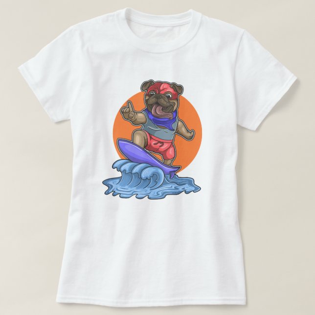 Cute Surfing Pug T-Shirt (Design framsida)