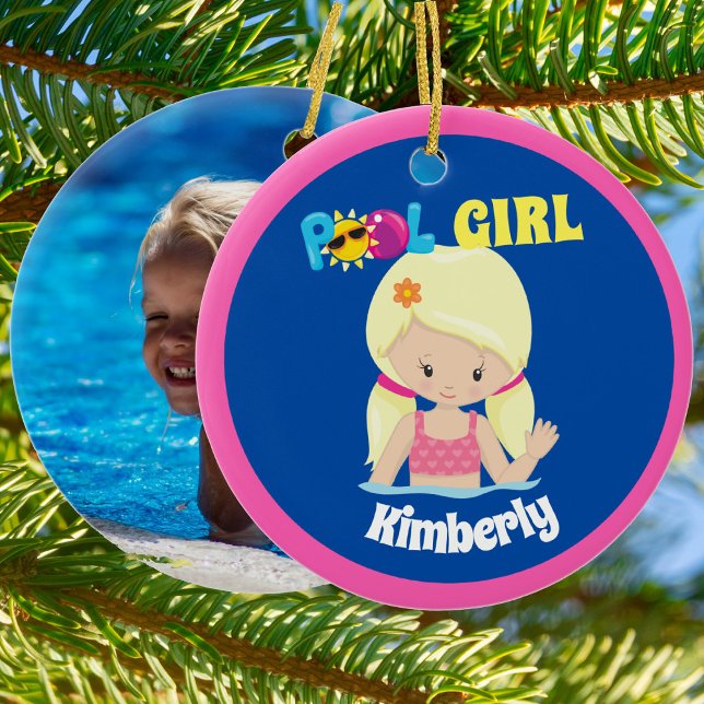 Cute Swimming Blonde Girl Anpassningsbar Kids Bass Julgransprydnad Keramik (Skapare uppladdad)