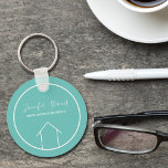 Cute Teal Real Gods Company Personlig Realtor Nyckelring<br><div class="desc">Den här nyckelkedjan för söt teal-sfärer är anpassningsbar med ditt realföretag namn under agent namn i chic-typografi. Denna minimalistiska nyckelring av företaget gods har en enkel linje teckning i ett hus. Contemporary för en agent som arbetar för att hjälpa dig att köpa ett hem.</div>