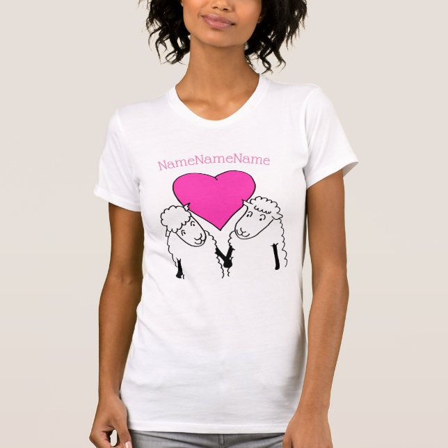 Cute Tecknad Får och Rosa Heart T Shirt (Framsida)