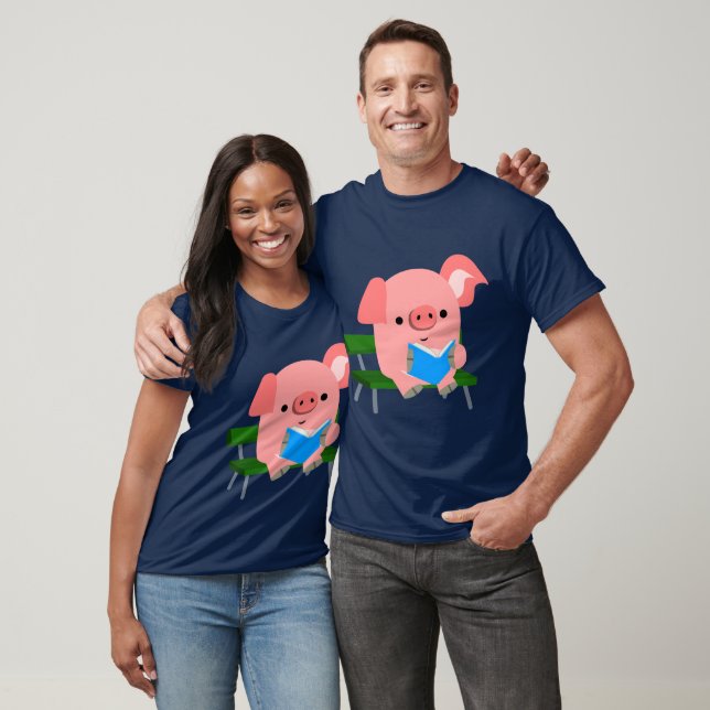 Cute Tecknad Gris Reading on a Bench T-Shirt (Unisex)