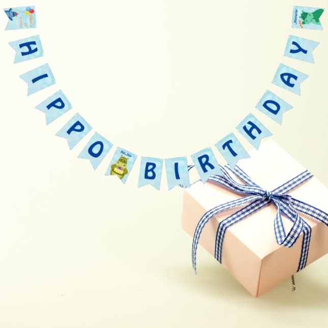 Cute Tecknad Hippo Firar födelsedagen Vimplar (Skapare uppladdad)