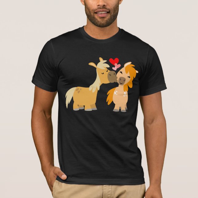 Cute Tecknad Ponies in Kärlek T-shirt (Framsida)
