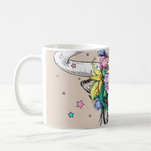 Cute tecknad tjur i en blommigt andedräkt. Bright Kaffemugg