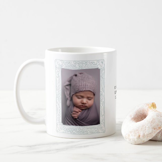 Cute Teckning födelsekort för foto Baby Kaffemugg (Med munk)