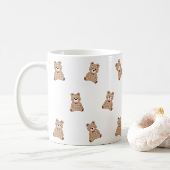 Cute Teddy Bear Pattern Mug – Aesthetic Cozy Gift  Kaffemugg (Med munk)