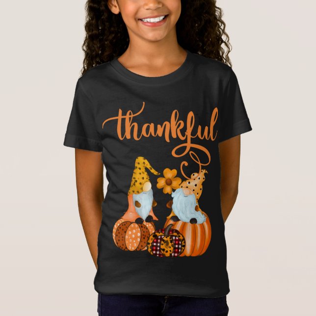 Cute Thankous Gnomes for Fall eller Halloween T Shirt (Framsida)
