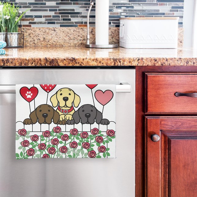 Cute Three Labradors Tecknad vaktar Ro Kökshandduk (Cute Three Labs Watching Kitchen Towel for Labrador Owners. Dog Cartoon Design.  Personalized.)