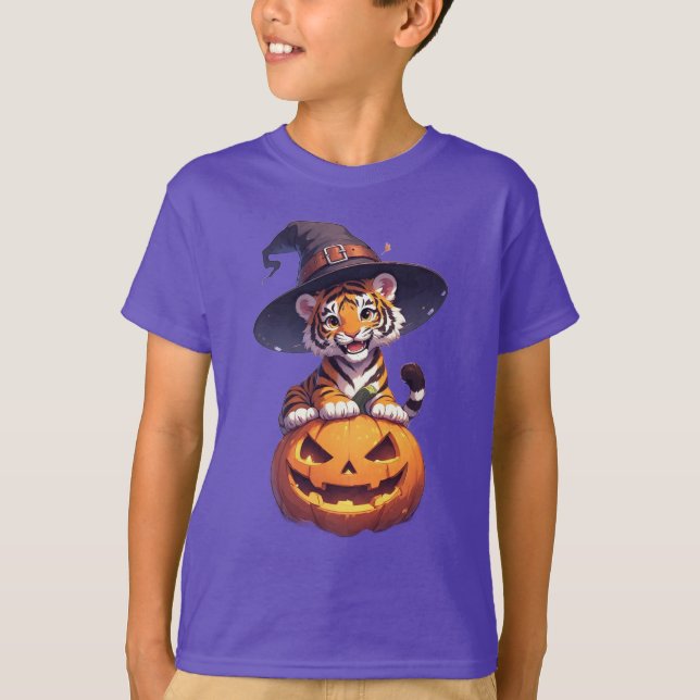 Cute Tiger Cub Wearing Witch Hat T Shirt (Framsida)