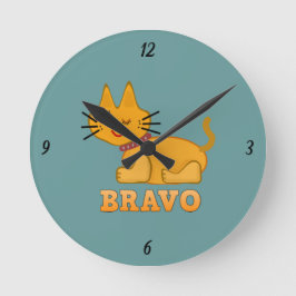 Cute tiger unge kattdjur (modig bravo tecknad) rund klocka