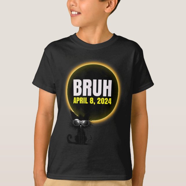 Cute Total Solar Eclipse Cat Saying T Shirt (Framsida)