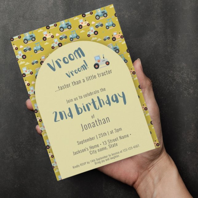 Cute Traktor-bönder 2:a födelsedagsinbjudan Inbjudningar (Skapare uppladdad)