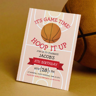 Cute Trendig Basketball Court och Ribbon Birthday Inbjudningar