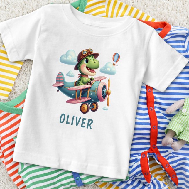 Cute Trex Dinosaur som flyger ett charmflygplan T Shirt (Skapare uppladdad)