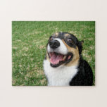 Cute Tricolor Corgi Pussel<br><div class="desc">En rolig Pembroke Welsh Corgi poster med en söt slipande tricolor hund på grönt gräs.</div>