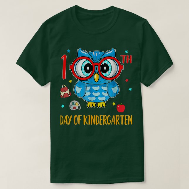 Cute Uggla 100-dagen Kindergarten Funny 100 dagar T Shirt (Design framsida)