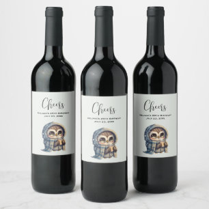 Cute Uggla Holding a Coffee Vinflaska Etikett