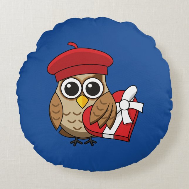 Cute Uggla med Red Beret och Heart Box Rund Kudde (Framsidan)