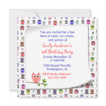 Cute Uggla på en Gren-födelsedagsinbjudan