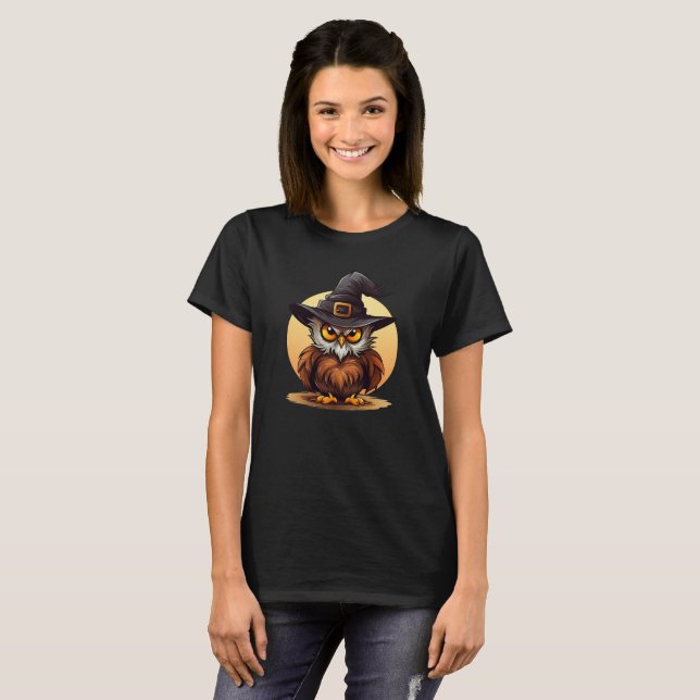 Cute Uggla Witch Halloween T Shirt (Hel framsida)