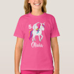 Cute Unicorn Birthday Girl Personlig Rosa Kids T Shirt<br><div class="desc">Anpassningsbar Unicorn-födelsedja för en liten flicka som gillar söt rosa och tealponnyer med ett magiskt horn och en coola regnbåge svan. Anpassa den här party-garantin med din dotters namn och ålder i vitt.</div>