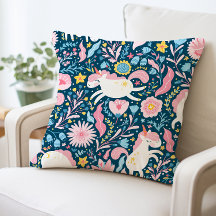 Cute Unicorn Blommigt Pillow, Whimsical Animal