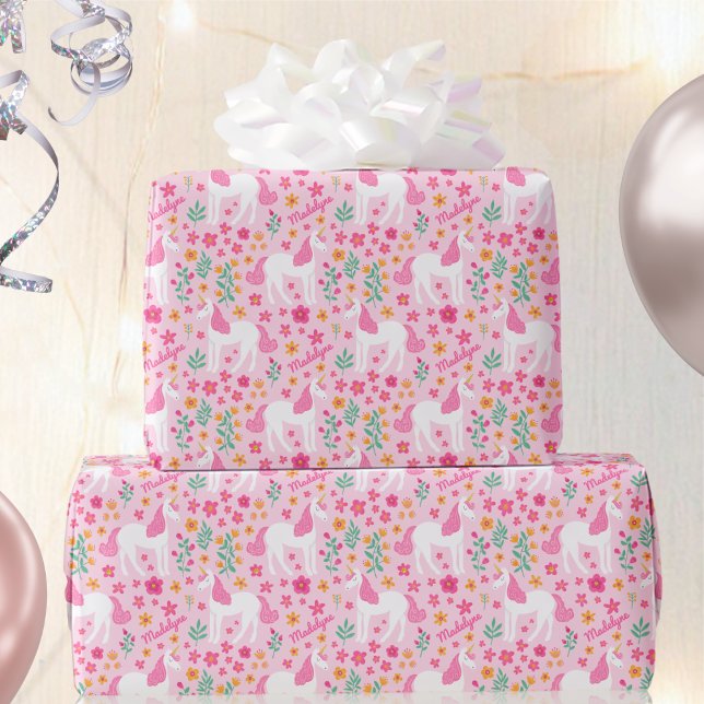 Cute Unicorn Flowers Birthday Rosa Namn Presentpapper (Skapare uppladdad)