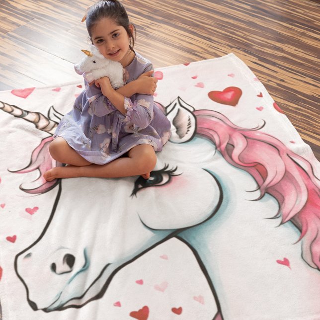 Cute Unicorn med Hearts Fleecefilt (The perfect blanket for a bedroom or playroom.)