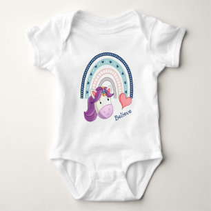 Cute Unicorn och Heart Rainbow T Shirt