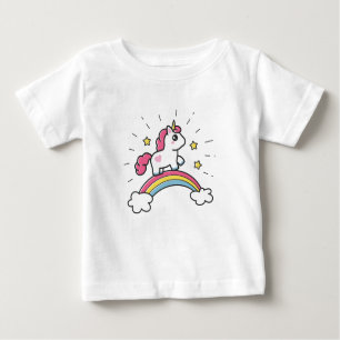 Cute Unicorn på en regnbågsdesign Tröja