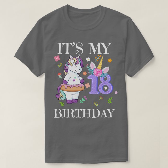 Cute Unicorn på min artonde födelsedag T Shirt (Design framsida)
