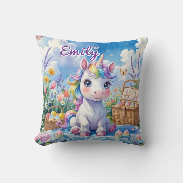 Cute Unicorn Picnic Pillow - Editable Namn Kudde (Framsida)