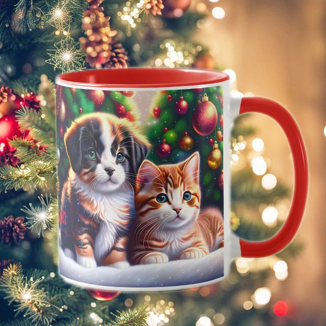 Cute-valpar och katt under Julgran Mugg (Skapare uppladdad)