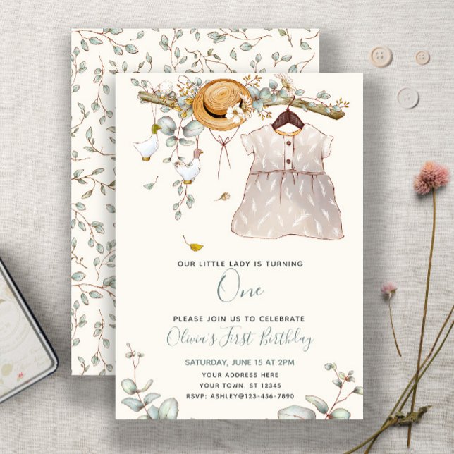 Cute Vår lilla Dam är en Blommigt Girls Rustic Inbjudningar (Easily personalize this sweet girl's first birthday invite with your details for a charming event)