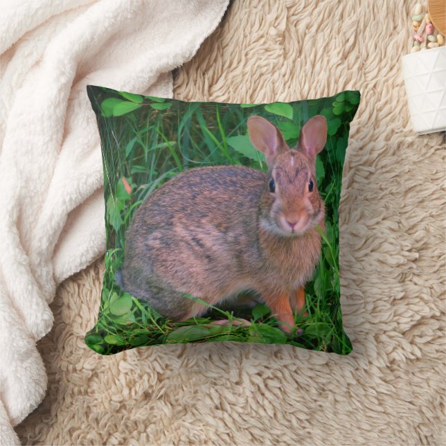 Cute Vild Brown Rabbit Wildlife  Kudde (Filt)