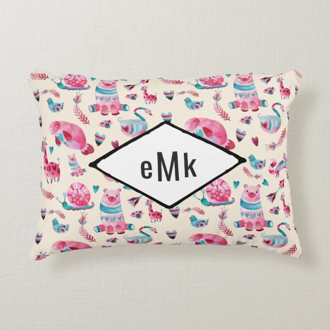 Cute Watercolor Animal Mönster med Monogram Prydnadskudde (Framsidan)