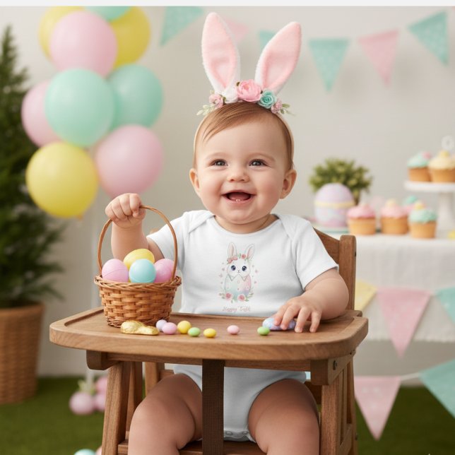 Cute Watercolor Baby Bunny & Pastel Easter Egg  T Shirt (Skapare uppladdad)