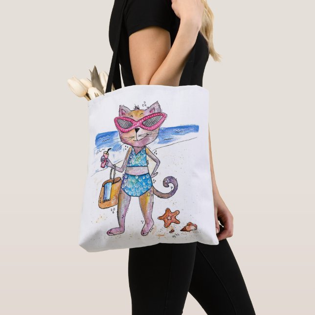 Cute Whimsical Cat på Beach Tygkasse (Närbild)