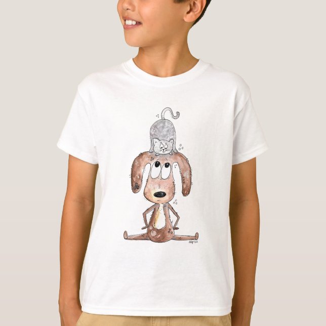 Cute Whimsical Hund med katt på huvudet T Shirt (Framsida)