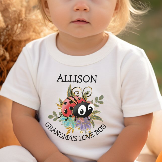 Cute Whimsical Kärlek Kryp Ladybug Blommigt Namn T Shirt (Skapare uppladdad)