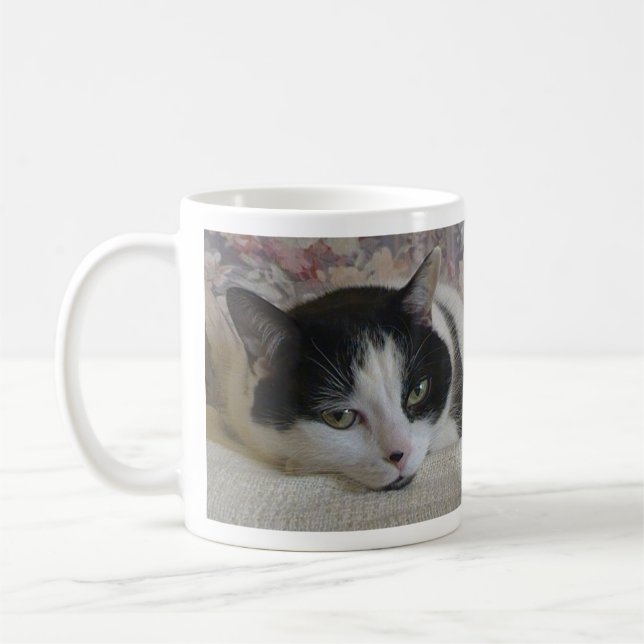 Cute White Black Cat Photo Monogram Namn Kaffemugg (Vänster)