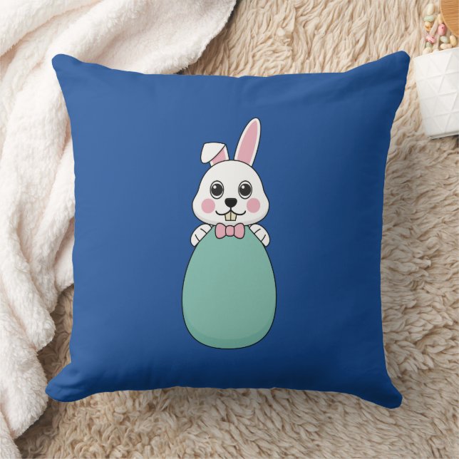 Cute White Bunny Holding Påskägg Kudde (Filt)